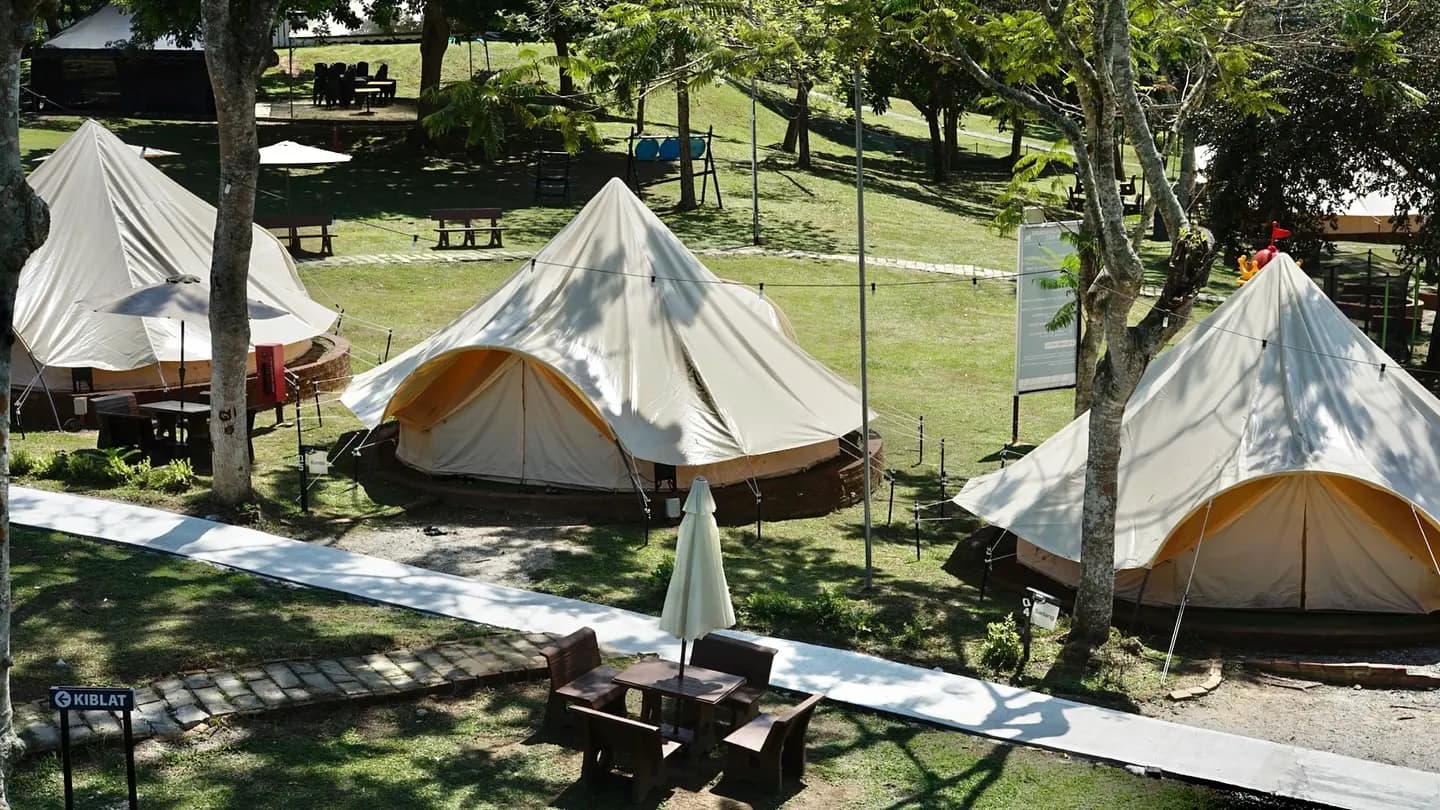 Campsite @ GL@W Putrajaya: Bring your own tent and spend the night in the Wetland.